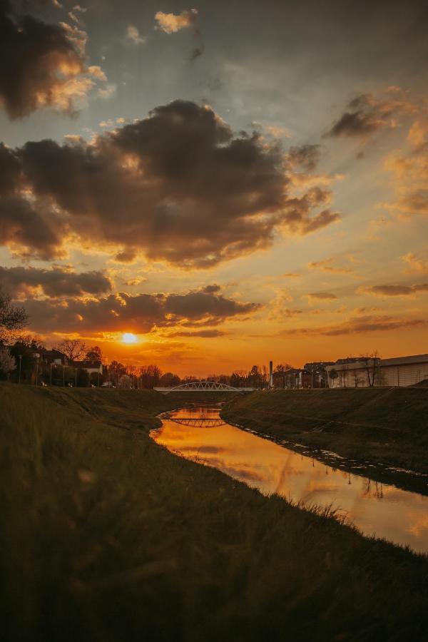 Apartman Stari Toranj Vukovar Buitenkant foto