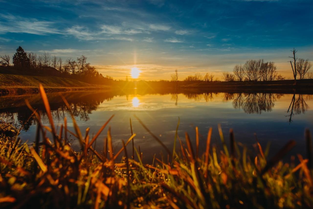 Apartman Stari Toranj Vukovar Buitenkant foto